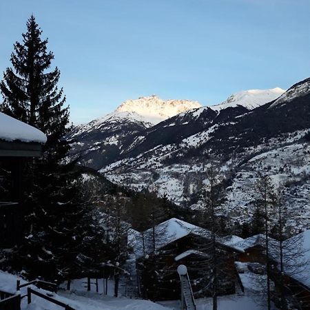 Appartement Dans Chalet Typiquement Savoyard Au Pied Des Pistes La Norma Bagian luar foto