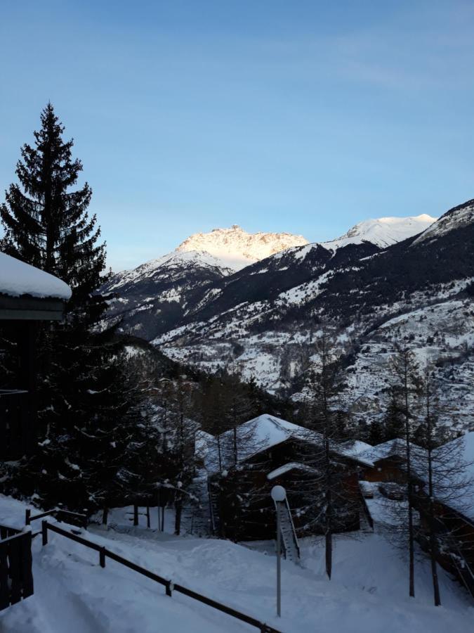 Appartement Dans Chalet Typiquement Savoyard Au Pied Des Pistes La Norma Bagian luar foto